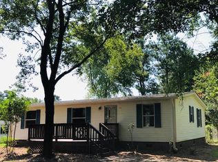 7115 Perry Acres Dr, Zebulon, NC 27597