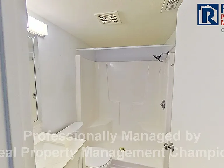 4305 Holly Tree Rd — Photo 14