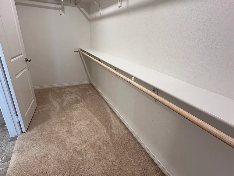 Walk-in closet