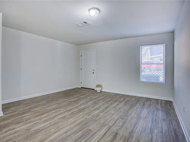 2340 Beaver Ruin Rd #15 — Photo 6