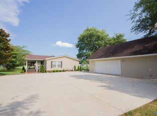 260 Trojan Dr, Hazel Green, AL 35750