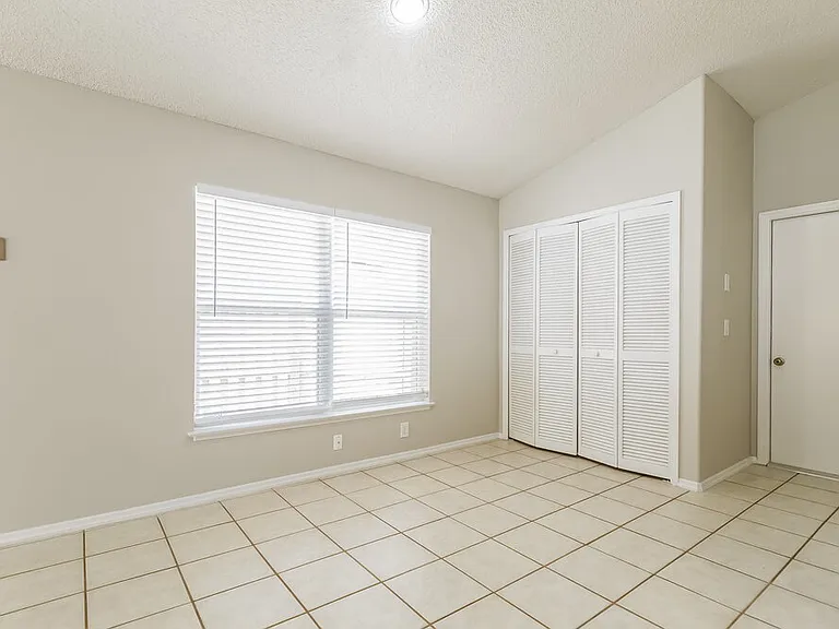 1802 Meadow Pond Way — Photo 7