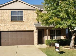 8809 Tumbleweed Dr, Aubrey, TX 76227
