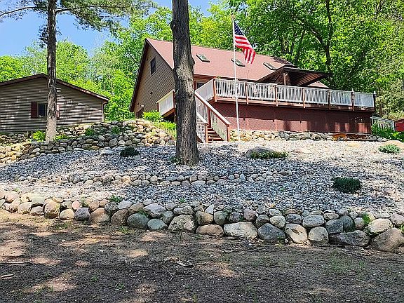 2nd image of 2480 Chandler Rd