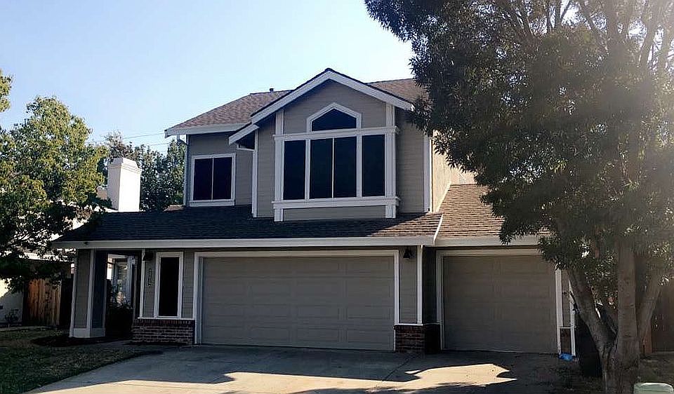 1st image of 2212 Longview Dr
