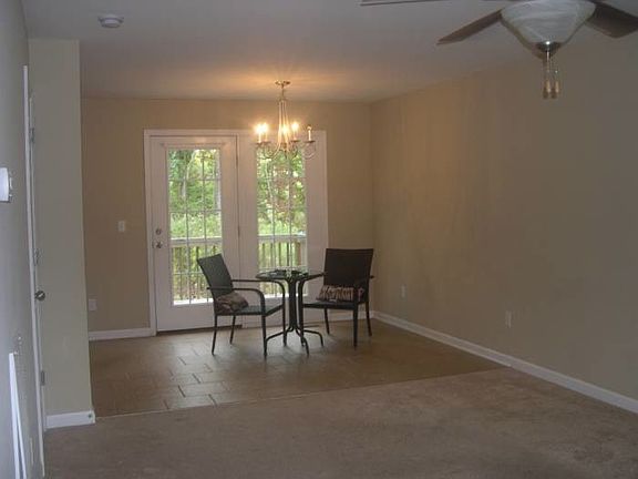 5th image of 1824 Short Leaf Ln