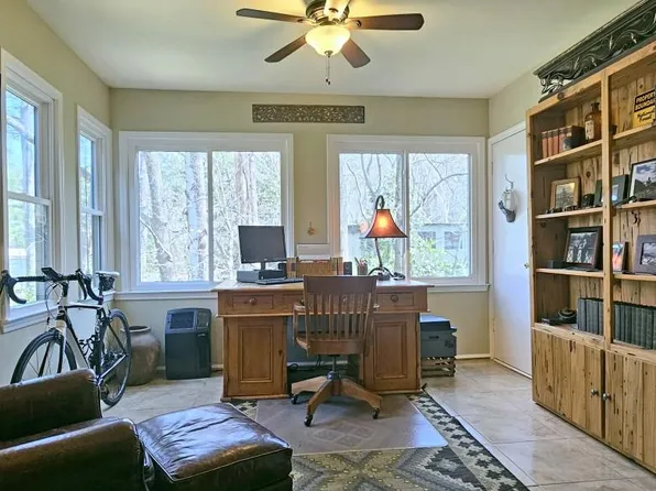 47 Monet Ct NW, Atlanta, GA 30327