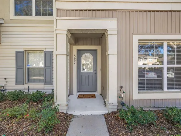 15925 Fishhawk View Dr, Lithia, FL 33547