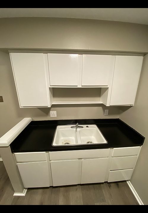 2nd image of 5308 W Mill Rd #8