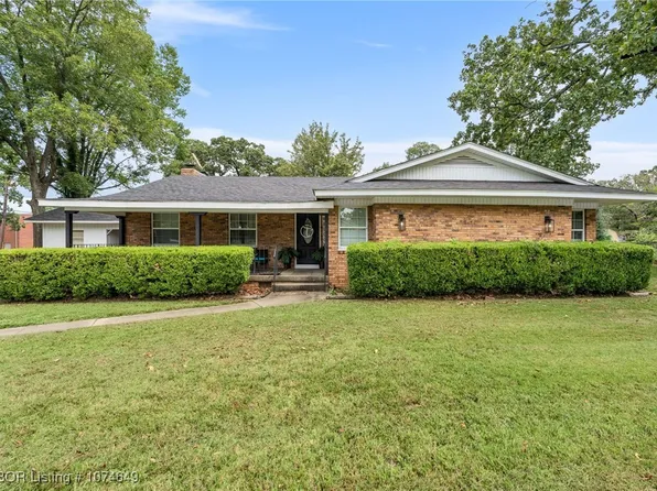 1534 N 49th St, Fort Smith, AR 72904