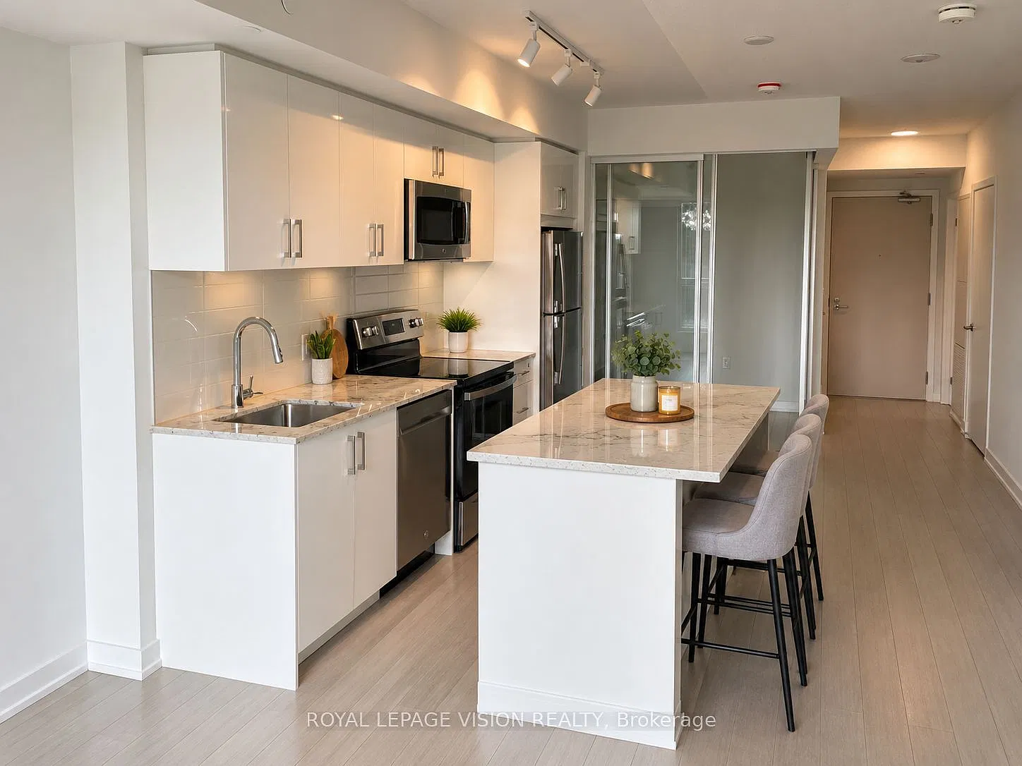 2 bed, $2,550 — Photo 3