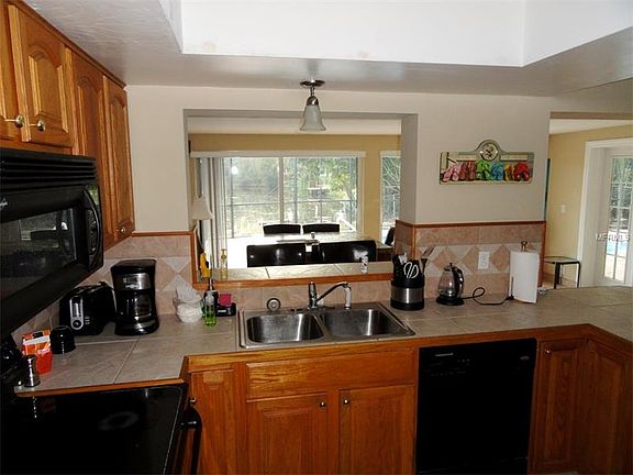 5th image of 1010 Idlewild Dr S