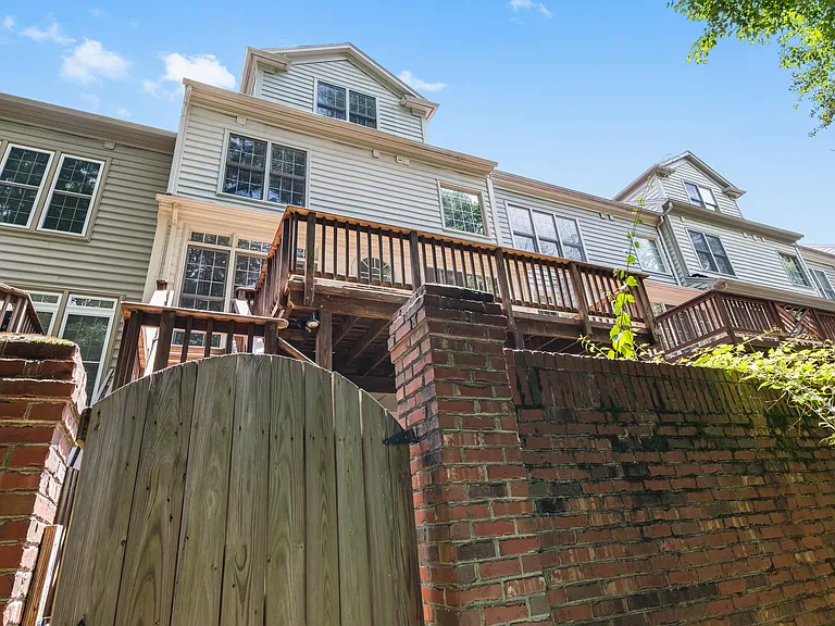 9590 Lagersfield Cir — Photo 44