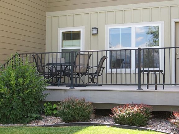 5th image of 2625 A Tanbark Way