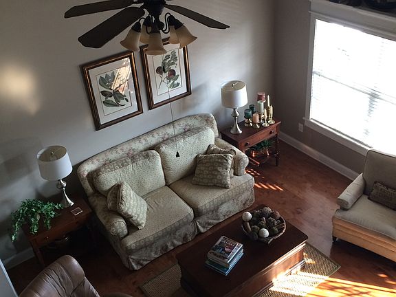 5th image of 82 Hiddenbrook Ln
