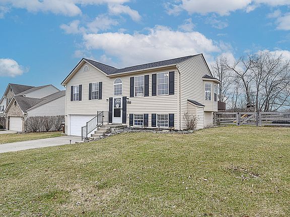 2nd image of 5086 Christopher Dr