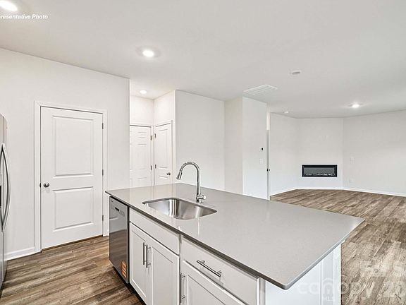 7th image of this home