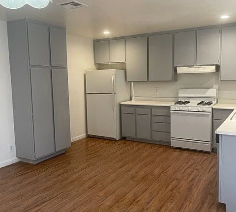 5th image of 3936 Arrowood Dr