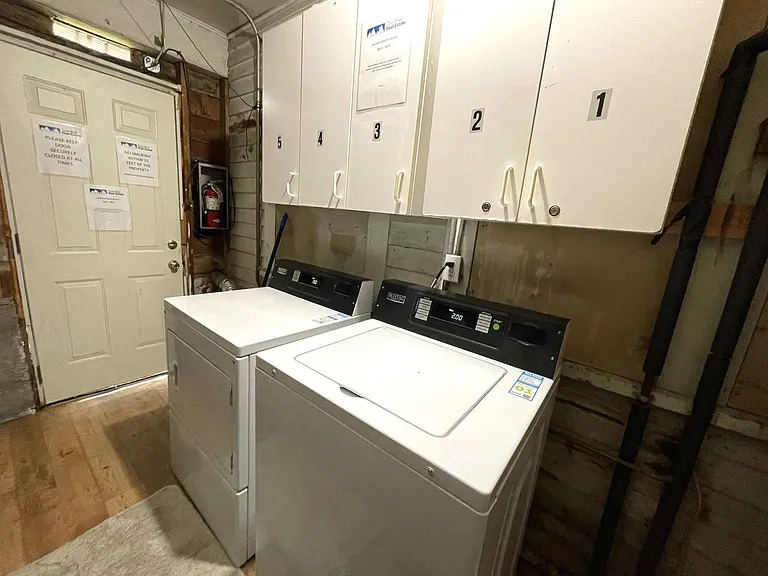 2317 Grand- 5 Unit — Photo 26