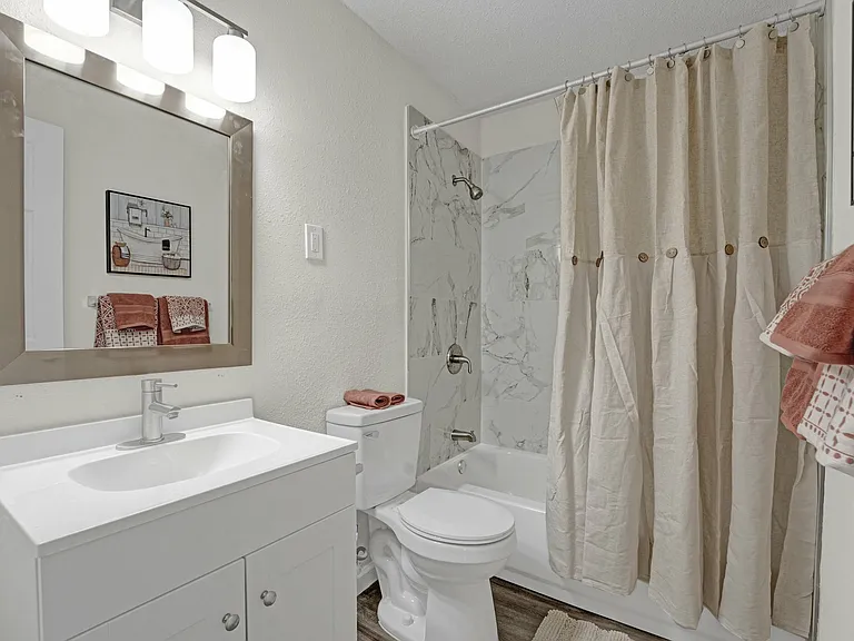 Emberly Apartments — Photo 9