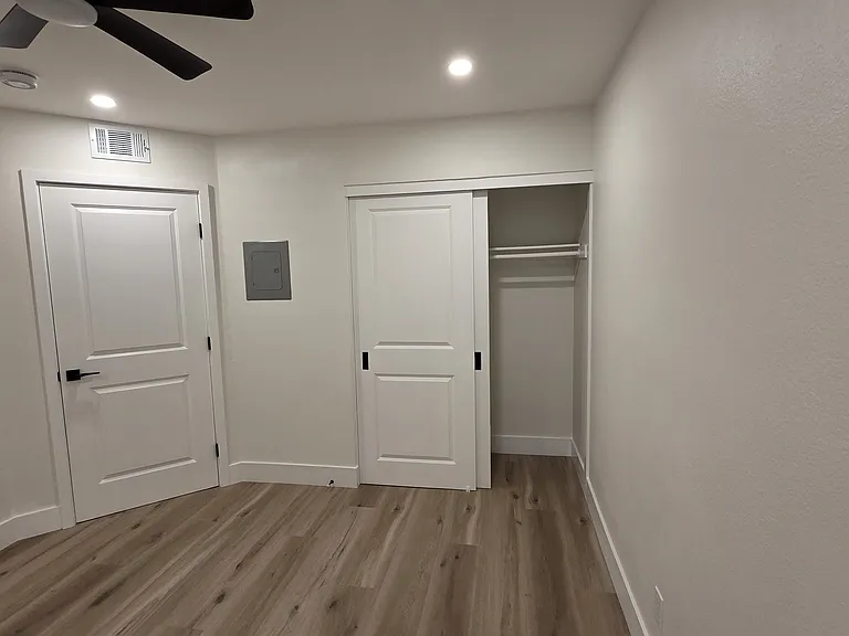 778 La Tierra St #H103 — Photo 24