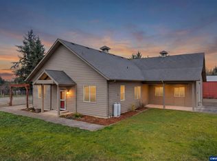 33960 Viewcrest Dr NE, Albany, OR 97322