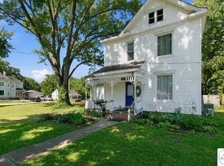 413-415 S Orchard St, Clinton, MO 64735
