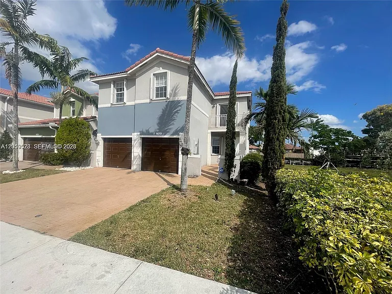 7931 NW 114th Ct — Photo 3