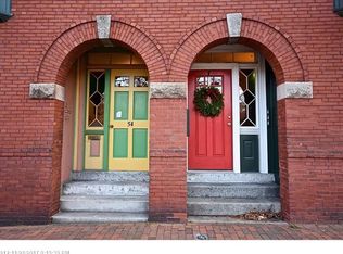 54 Pleasant St, Portland, ME 04101