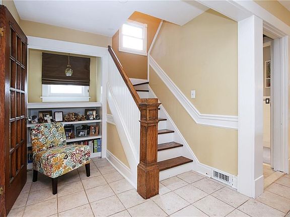 5th image of 42 Highland Dr