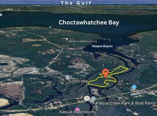 1 Alaqua Cove Rd, Freeport, FL 32439