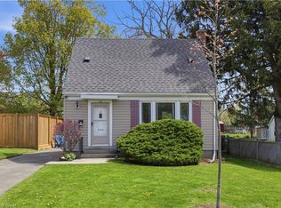 14 Lorne Cres, Kitchener, ON N2M 3Y3