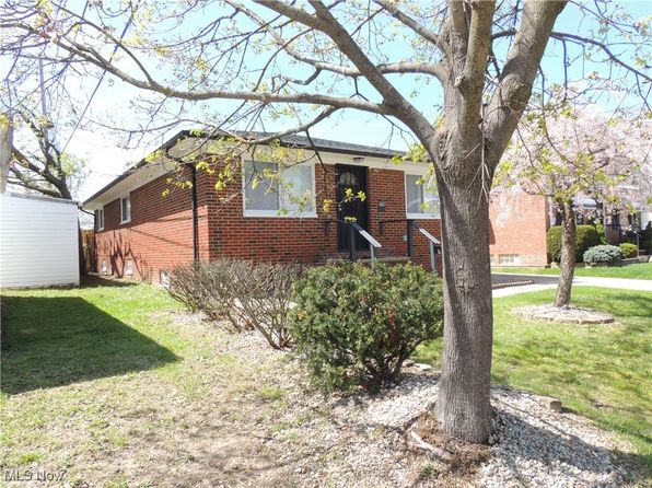 4352 W 134th St, Cleveland, OH 44135