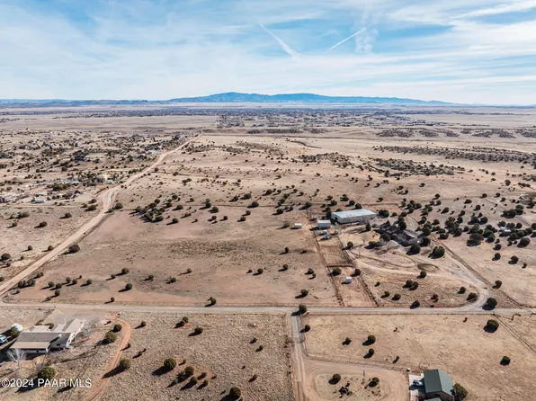 175 S Blue Merle Trl, Chino Valley, AZ 86323