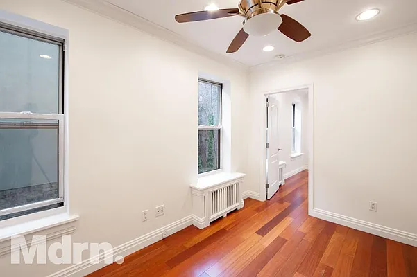 Rented by Mdrn Residential | media 4
