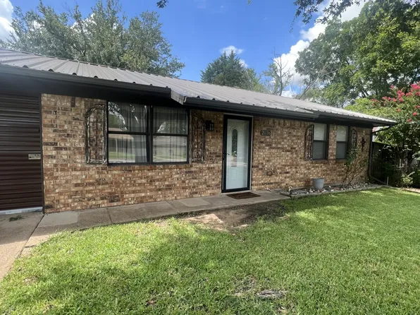 2036 Lisa Cir, Canton, TX 75103