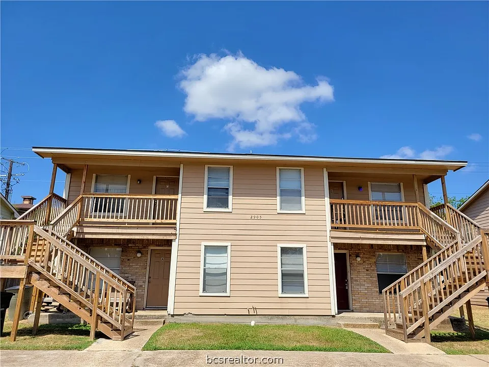 2905 Prairie Flower Cir #B