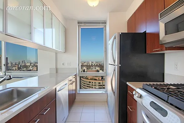 Rented by Corcoran | media 19