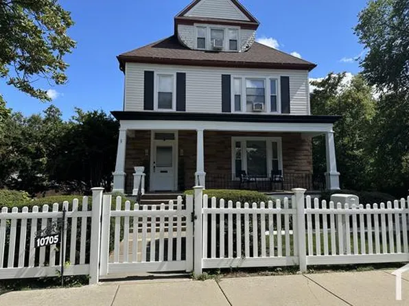 10705 S Prospect Ave #2, Chicago, IL 60643