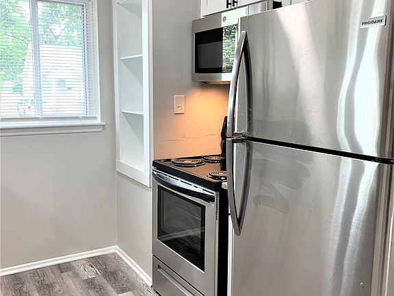 3rd image of 590 E Lewiston Ave APT 101