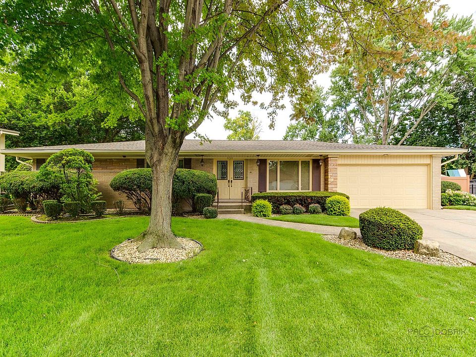 1st image of 6736 W Shiawassie Dr