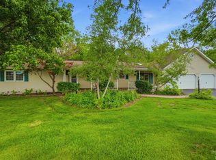 8114 N Ford Rd, Edwards, IL 61528