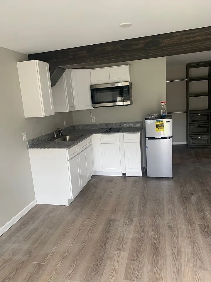 7096 Route 104 West - Studio 1 — Photo 2