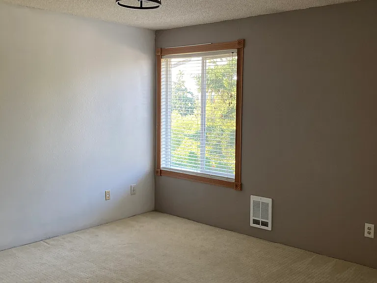 17431 Ambaum Blvd S #0 — Photo 31
