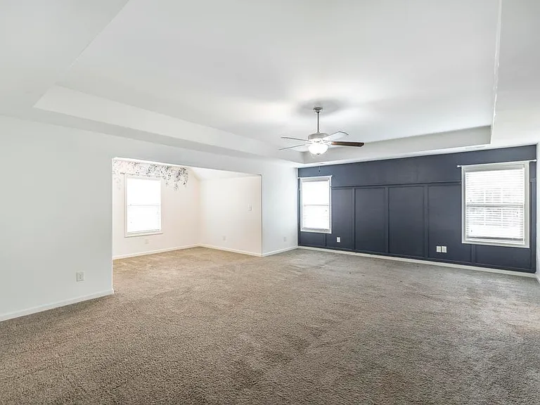 107 Pocono Ct — Photo 19