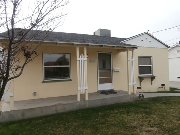 11818 Hamlin St, North Hollywood, CA 91606