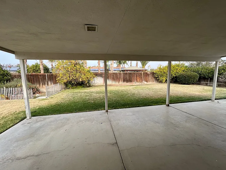 7200 Bennington Way — Photo 18