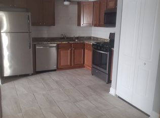 100 Sunset Dr #100108, Cary, IL 60013