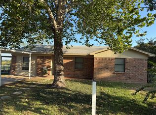 58 Roberts Rd, Mineral Wells, TX 76067