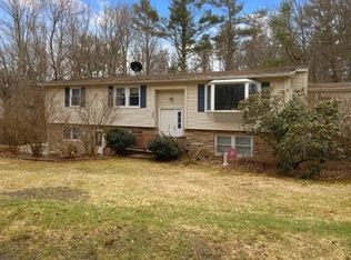 73 Old Concord Tpke, Barrington, NH 03825